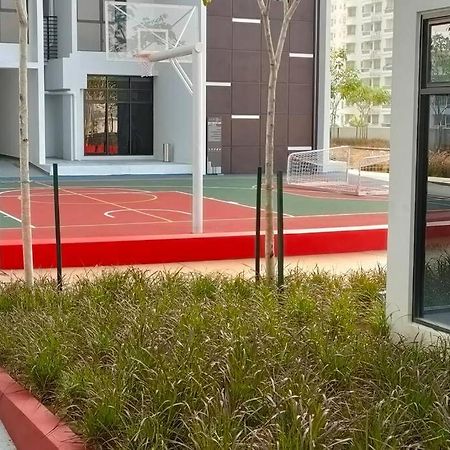 Astetica Pool & Lake View High Floor 100Mbps Wifi Netflix 史里肯邦安 外观 照片