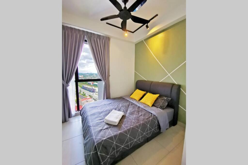 Astetica Pool & Lake View High Floor 100Mbps Wifi Netflix 史里肯邦安 外观 照片