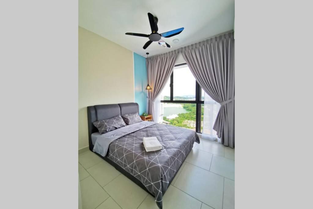 Astetica Pool & Lake View High Floor 100Mbps Wifi Netflix 史里肯邦安 外观 照片