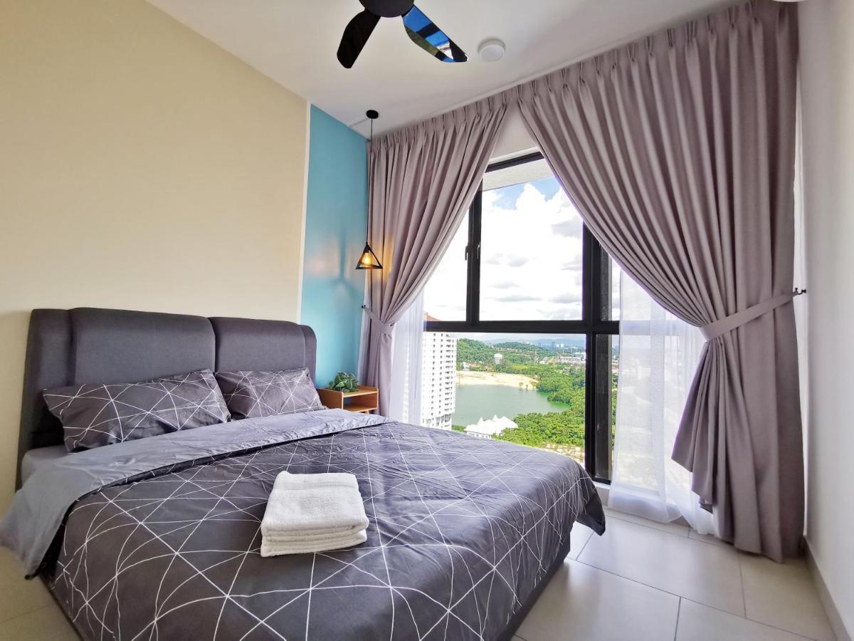 Astetica Pool & Lake View High Floor 100Mbps Wifi Netflix 史里肯邦安 外观 照片