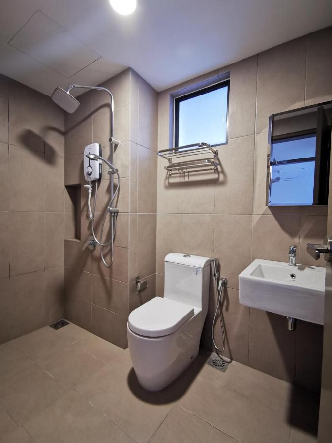 Astetica Pool & Lake View High Floor 100Mbps Wifi Netflix 史里肯邦安 外观 照片