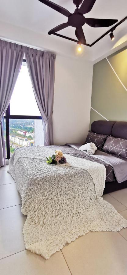 Astetica Pool & Lake View High Floor 100Mbps Wifi Netflix 史里肯邦安 外观 照片